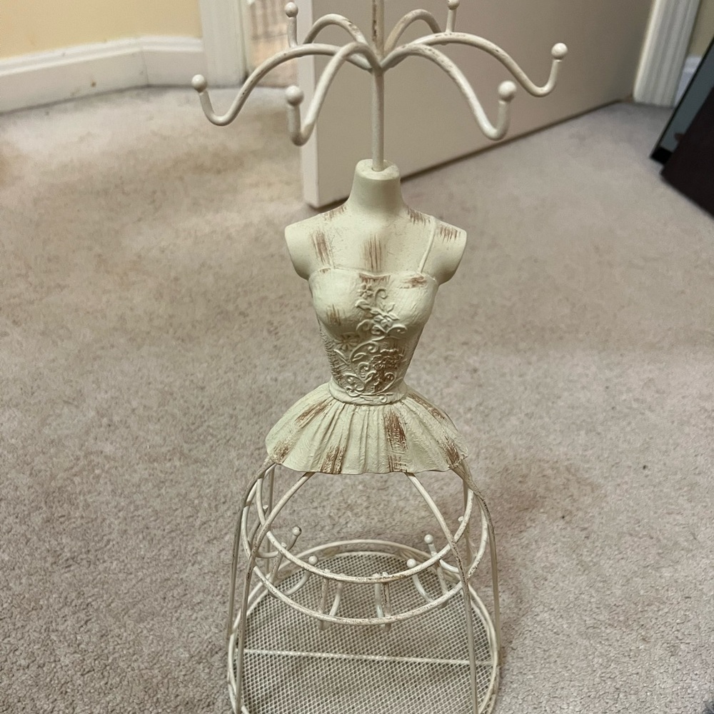 Jewelry stand